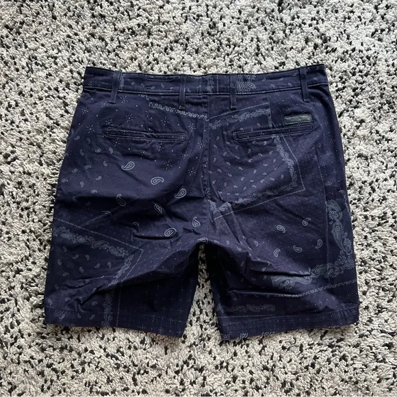 Adriano Goldschmied AG The Wanderer Shorts Navy Blue Bandana Print Stretch 36 - Picture 12 of 12
